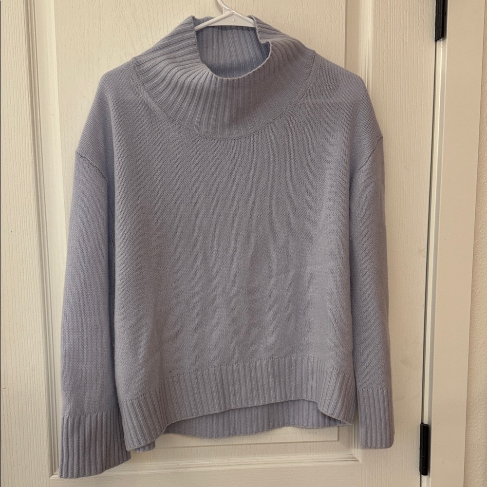 Banana Republic Cashmere light blue Turtleneck Sweater